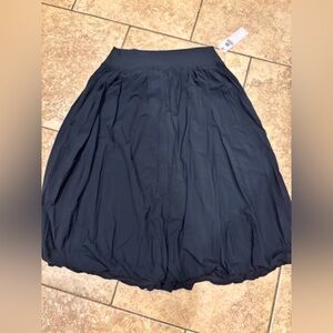 ❤️🔥Mono B - Black Bubble Midi Skirt - L